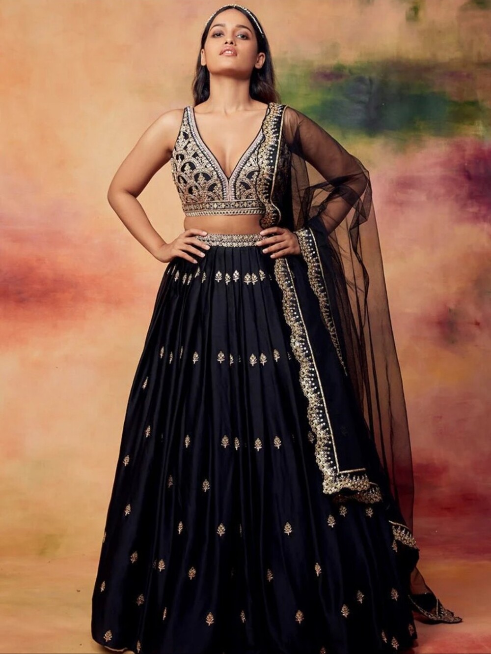 Black Lashkaraa Lehenga, Small, Only Worn Once - Picture 1 of 8